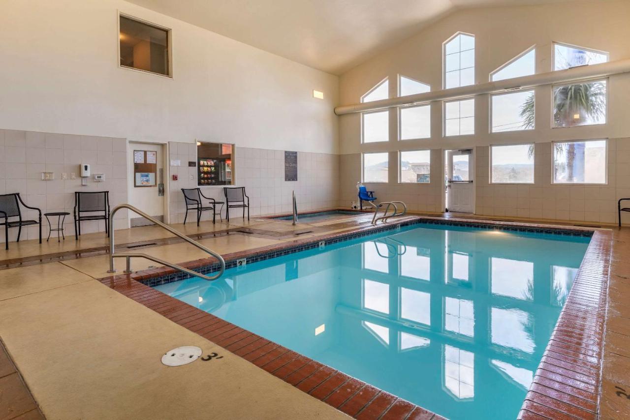 Comfort Inn Roseburg Εξωτερικό φωτογραφία